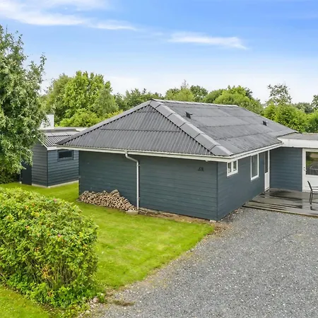 Thala - 150m From The Sea By Interhome Feriehus Bogense